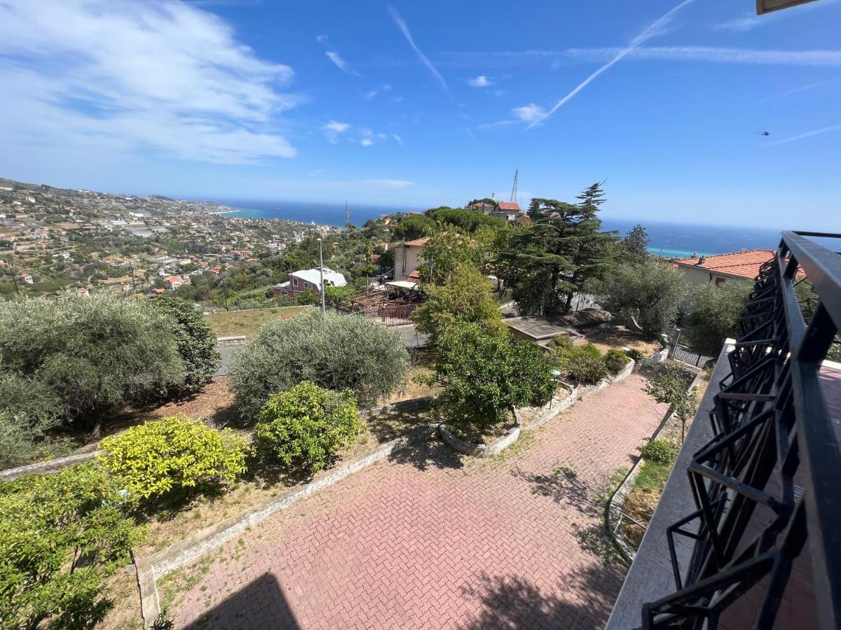 Villa In Collina Vista Mare Σαν Ρέμο Εξωτερικό φωτογραφία
